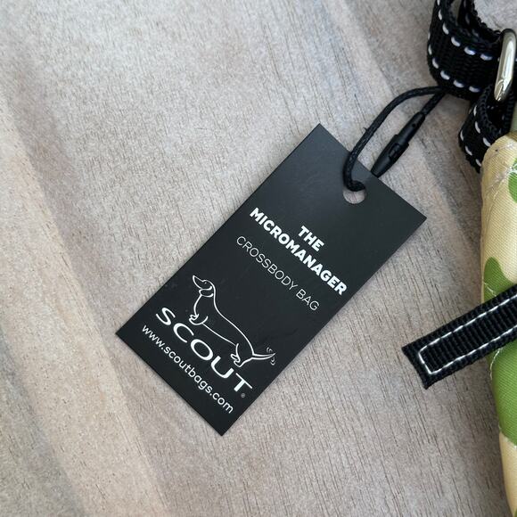 Scout The Micromanager Crossbody Bag Happy Glamper Camouflage Zipper Handbag New - Picture 10 of 11